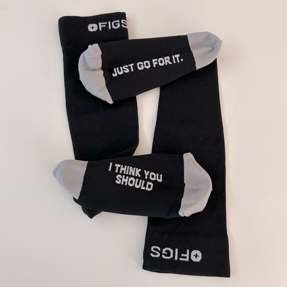 FIGS New Compression Socks JUST GO FOR IT, I THINK YOU SHOULD Black Gray Small - Picture 5 of 5
